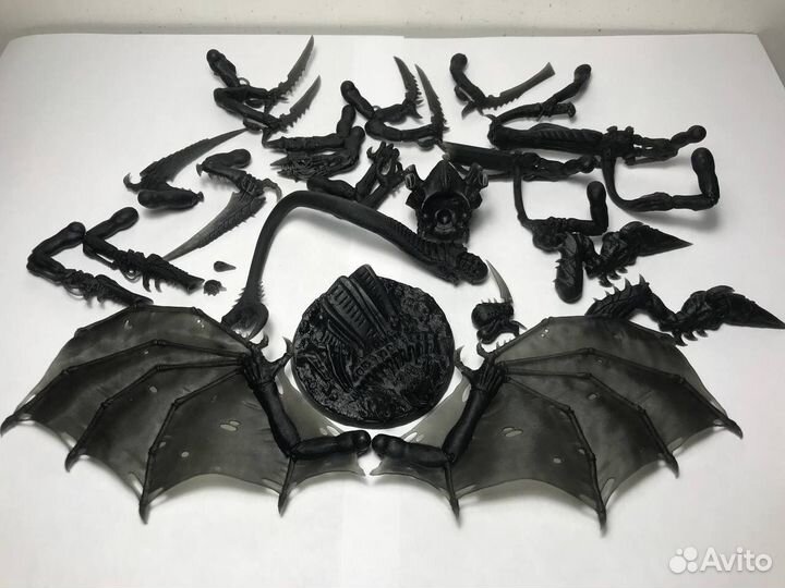 Warhammer 40000 миниатюры Hive Tyrant