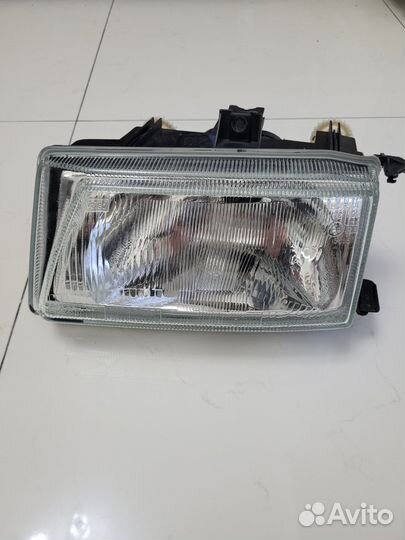 Фара передняя левая на сеат кордоба 93-96г