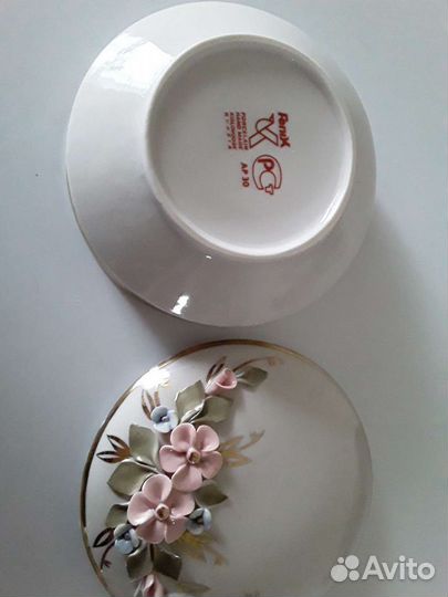 Шкатулка фарфор