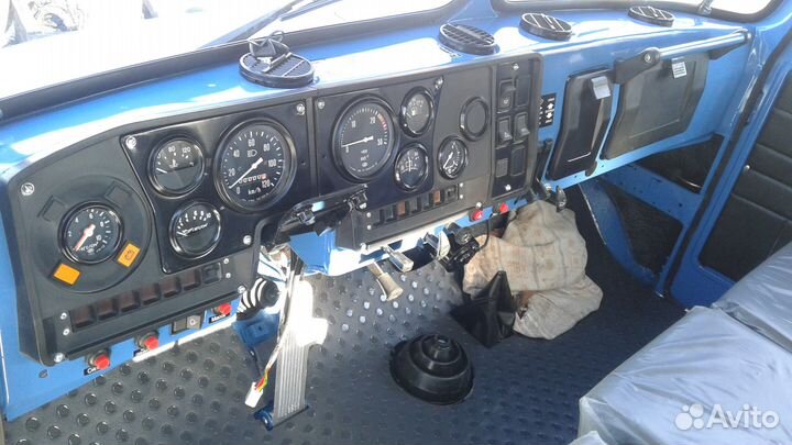 Кабина Урал