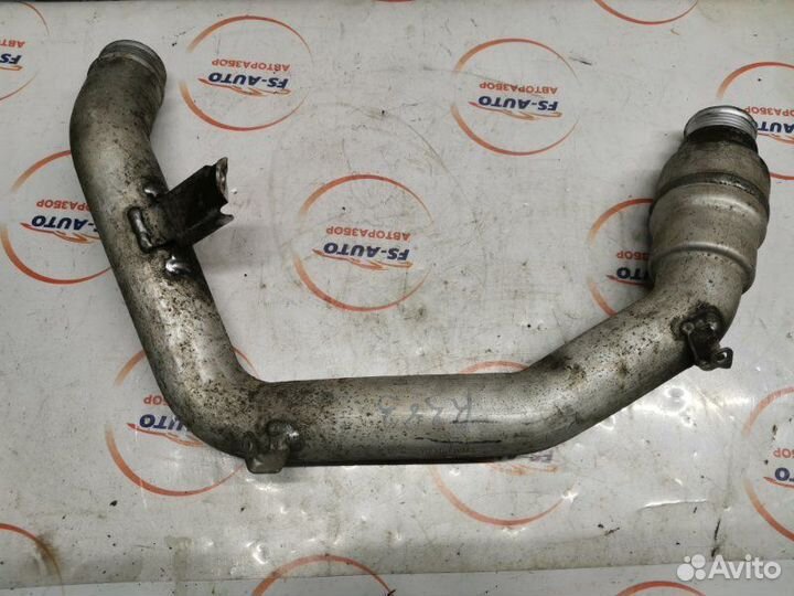 Патрубок интеркулера Volvo V60 2.0 дизель D5204T
