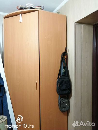 Угловой шкаф