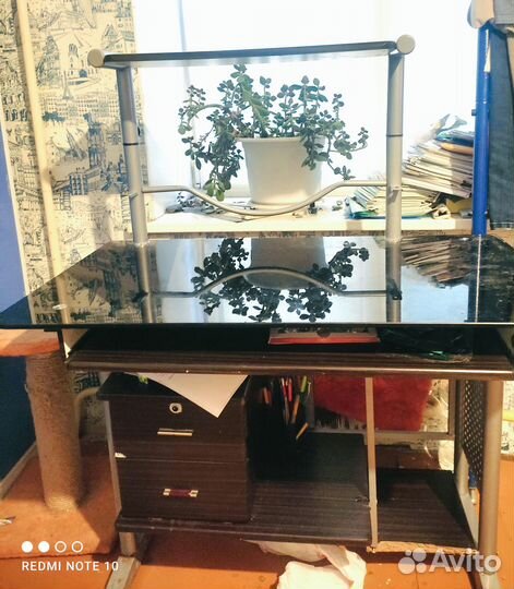 Компьютерный столик б/у