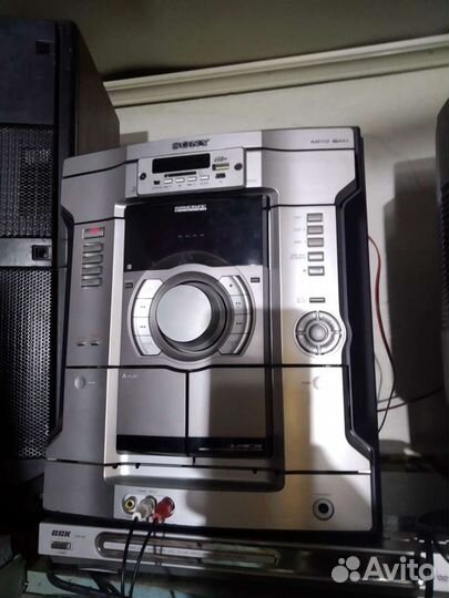 Музыкальный центр Сони