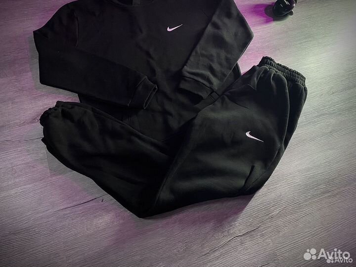 Спортивный костюм Nike черный утепленный новый