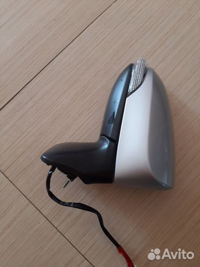 Зеркало боковое правое Toyota Spade 2013г в Иркутс