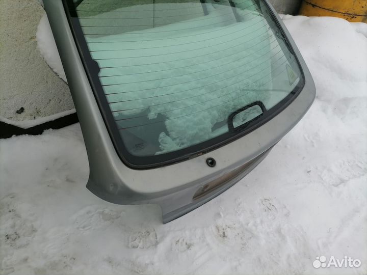 Крышка багажника задняя Renault Megane 1