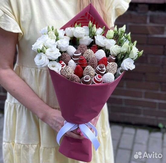 Клубника в шоколаде букеты Пермь