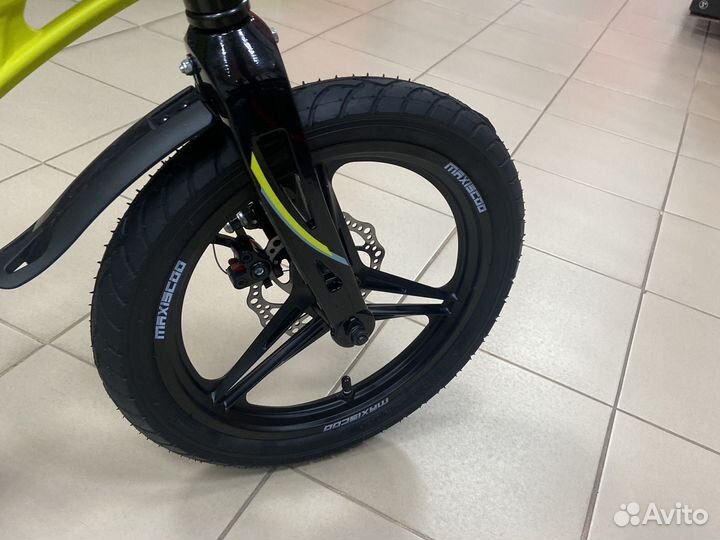 Велосипед 16 Maxiscoo Cosmic Делюкс желтый мат