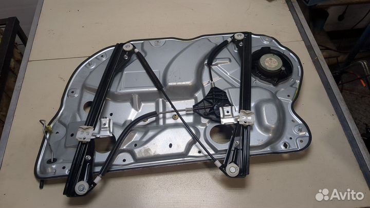 Стеклоподъемник электрический Volkswagen Polo, 2003