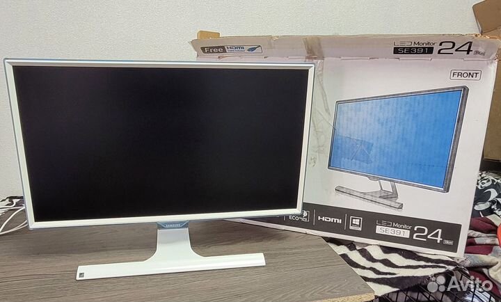 Монитор samsung 24'