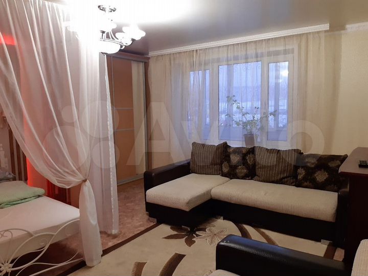 2-к. квартира, 57 м², 1/10 эт.