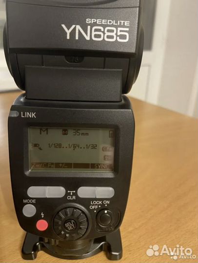Вспышка yongnuo speedlite yn685
