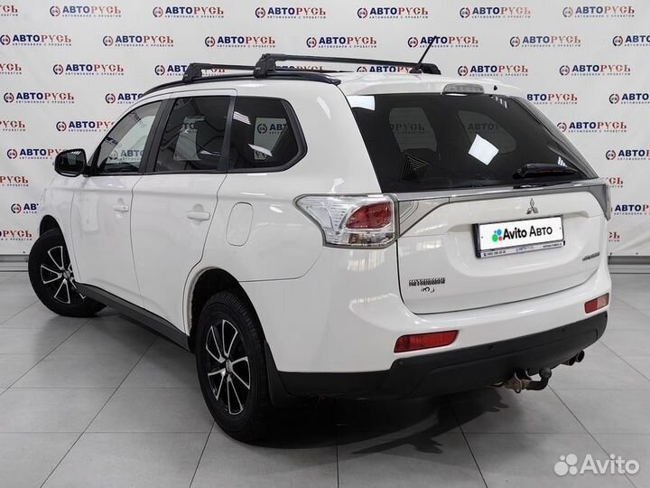 Mitsubishi Outlander 2.4 CVT, 2014, 235 310 км