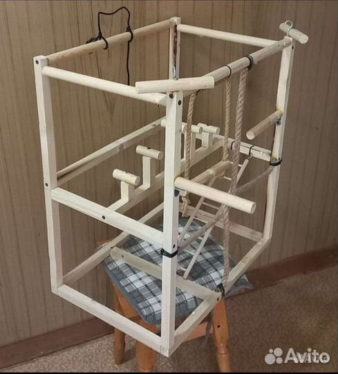 Игровая площадка для попугая