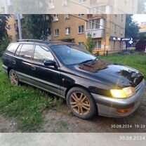 Toyota Caldina 2.0 MT, 1996, 250 000 км, с пробегом, цена 285 000 руб.