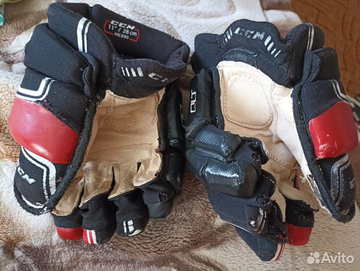 Краги хоккейные