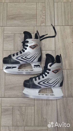 Хоккейные коньки CCM