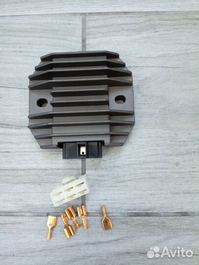 Реле зарядки регулятор Yamaha yzf R1 R6 FZ TDM FZR