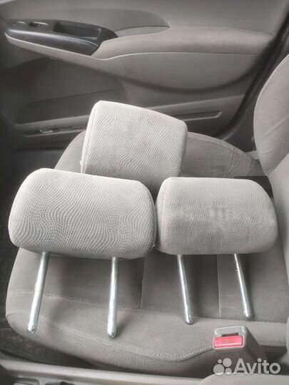 Задние подголовники Civic 4D