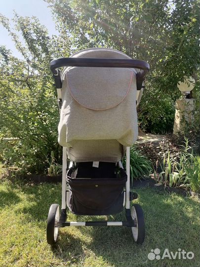 Коляска прогулочная