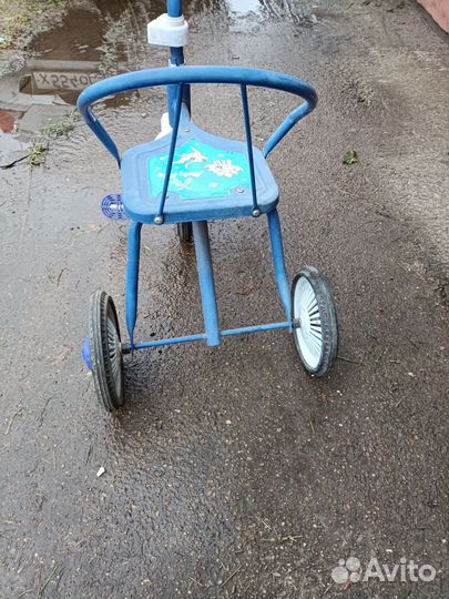 Детский трехколесный велосипед