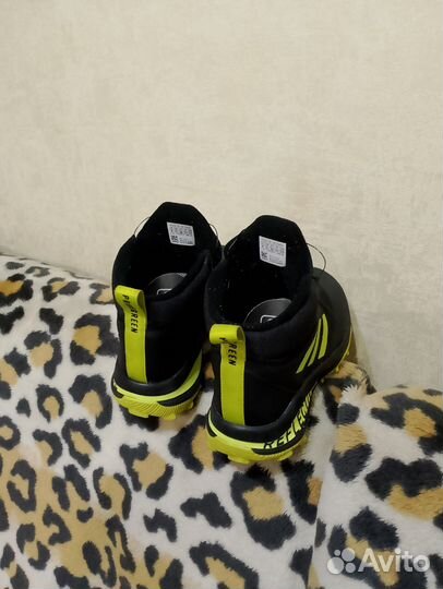 Кроссовки adidas