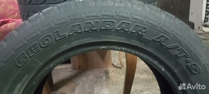Yokohama Geolandar A/T-S G012 235/65 R17 и 235/65 R17