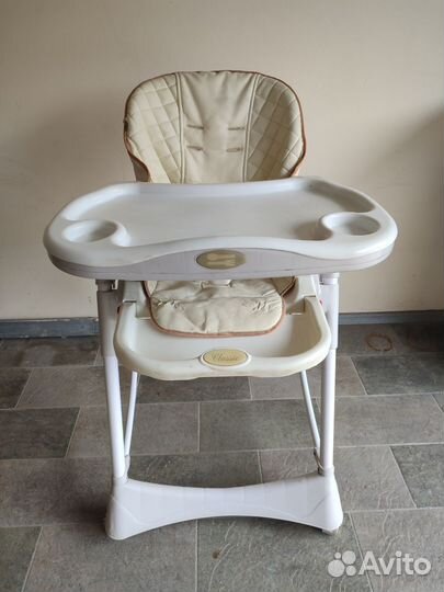 Детский стульчик для кормления
