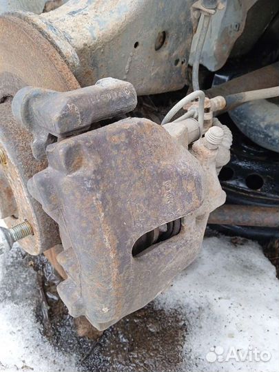 Суппорт передний Ауди 100 С4