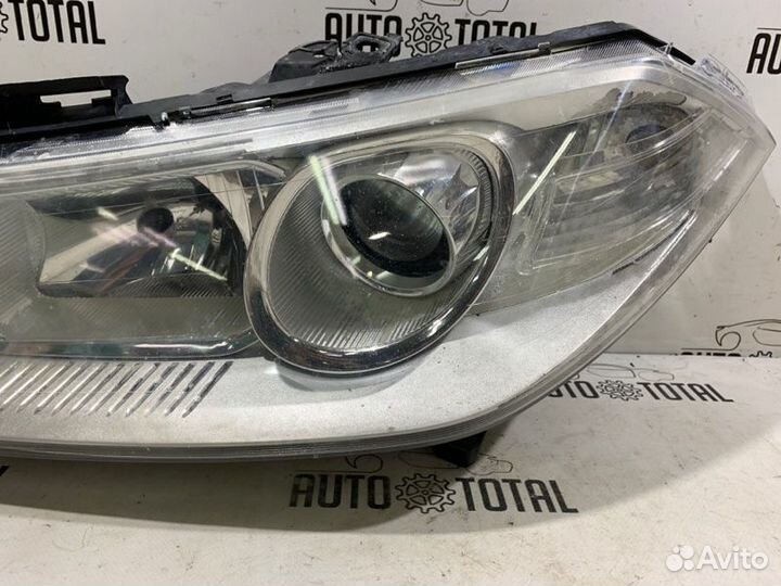 Фара передняя левая Renault Megane 2 2006