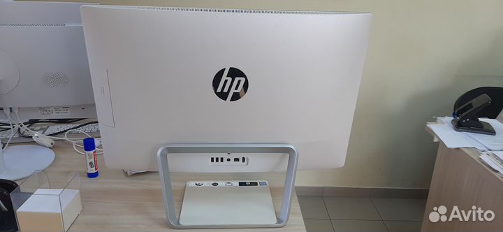 Моноблок HP Pavilion 24b-243ur All-in-one