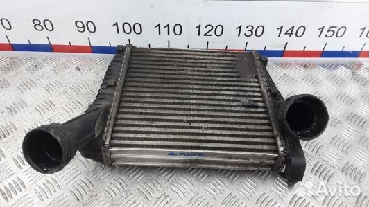 Радиатор интеркуллера audi Q7 (2AD01KC01)