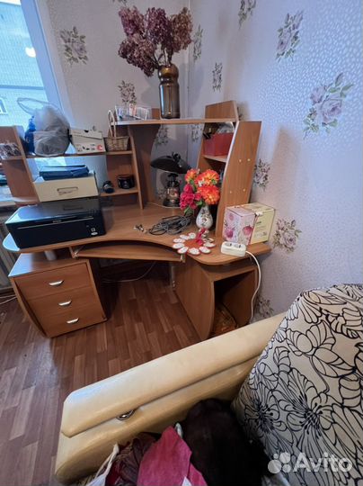 Компьютерный стол