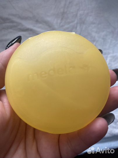 Накладки на грудь medela