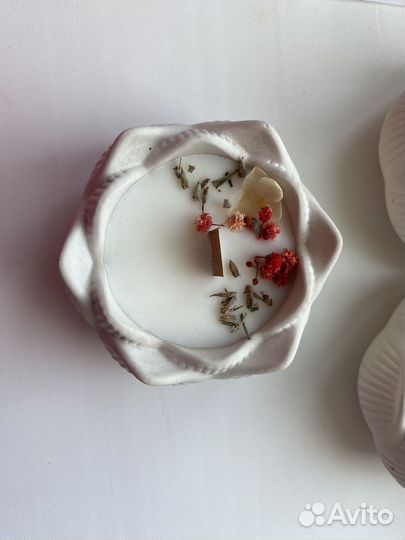 Свечи в лотосе