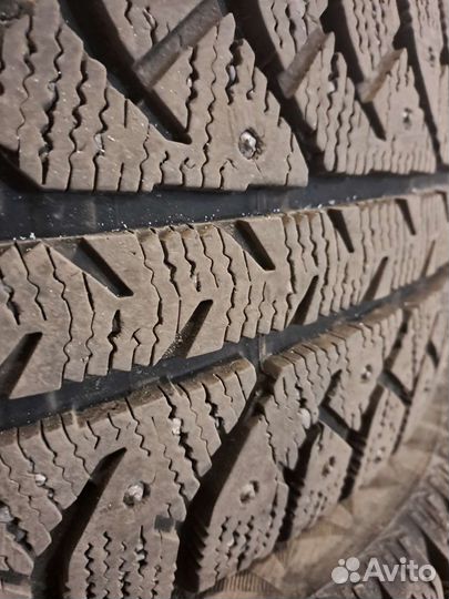 Bridgestone Ice Cruiser 7000 205/55 R16