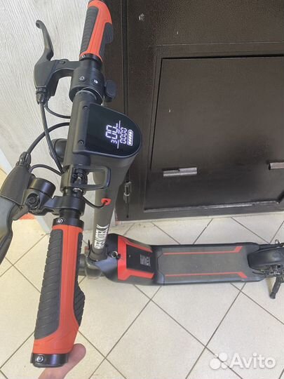 Электросамокат hiper model x