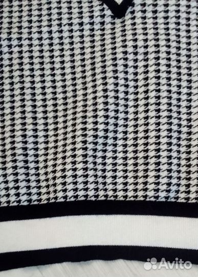 Жилет женский трикотажный 54