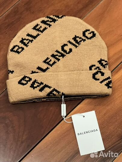 Шапка женская balenciaga новая