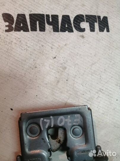 Замок капота Bmw X5 E70