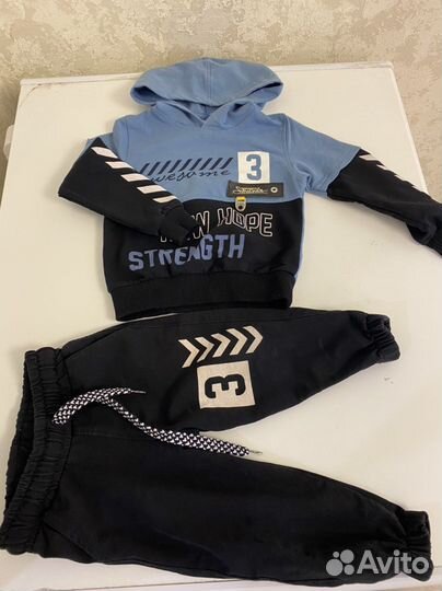 Спортивный костюм