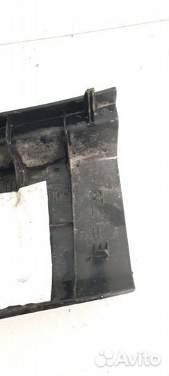 Накладка замка багажника Kia Sorento 3 prime