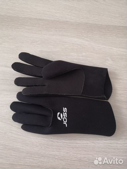 Неопреновые перчатки