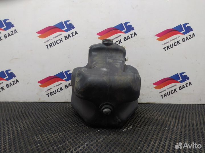 Бачок омывателя лобового стекла