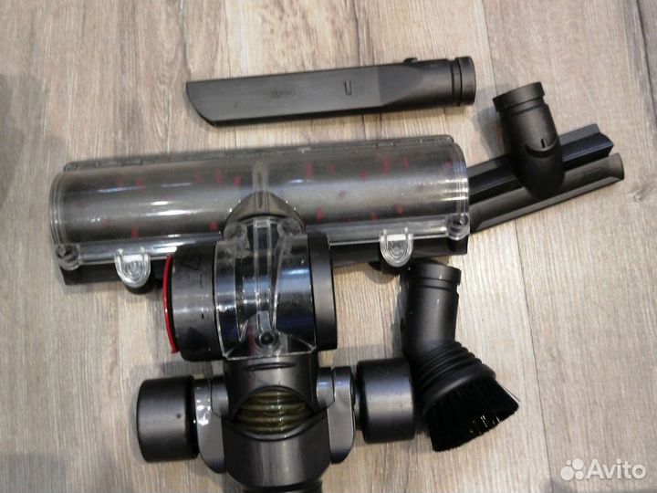 Пылесос Dyson DC32