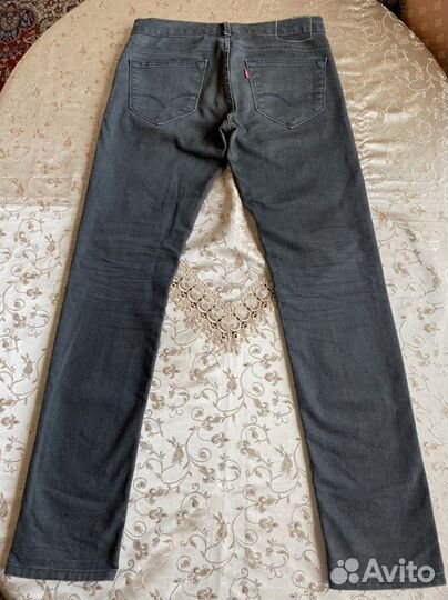 Джинсы Levis 519 Slim W31 L34