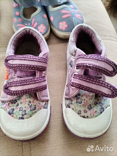 Обувь на девочку 22-23 размер. Каждые по 50 р
