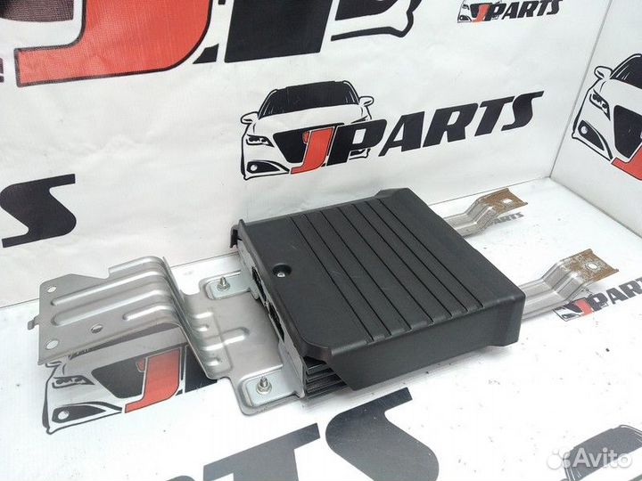 Усилитель магнитолы Mitsubishi Outlander XL