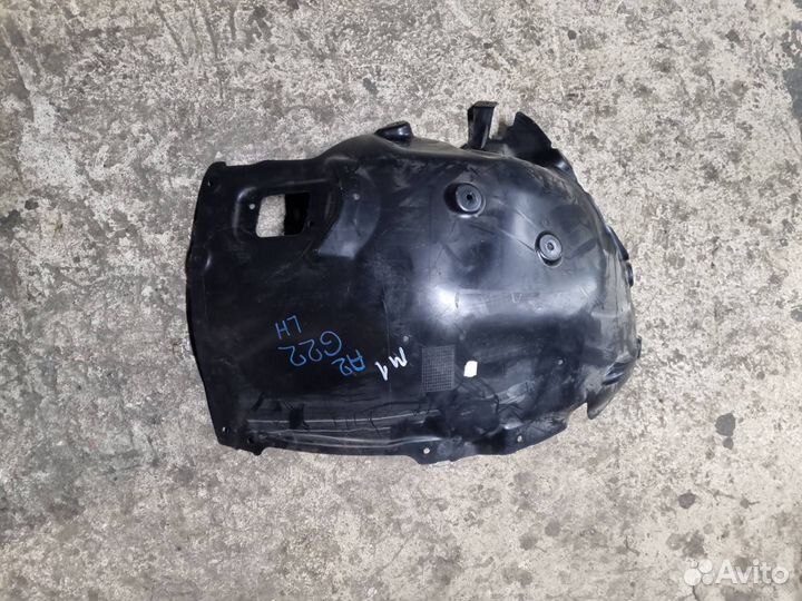 Передняя часть подкрылка переднего левого BMW 4